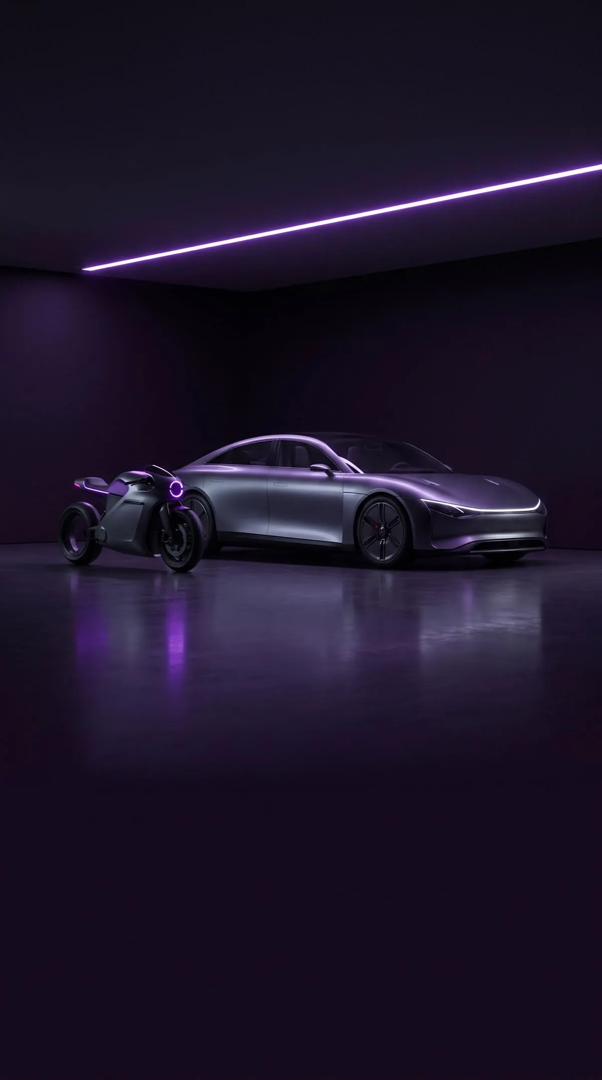 Um carro e uma moto numa garagem escura, iluminada por uma faixa de luz violeta no teto.